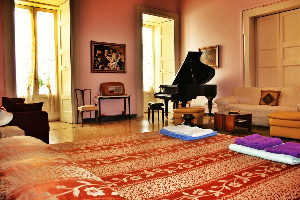 Palazzo Belli B&B เลชเช ห้อง รูปภาพ